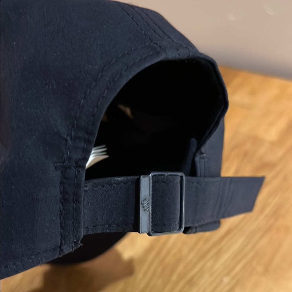 Logo Cap - Picture 4 of 5